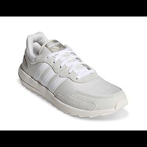 Women’s Adidas Retrorun